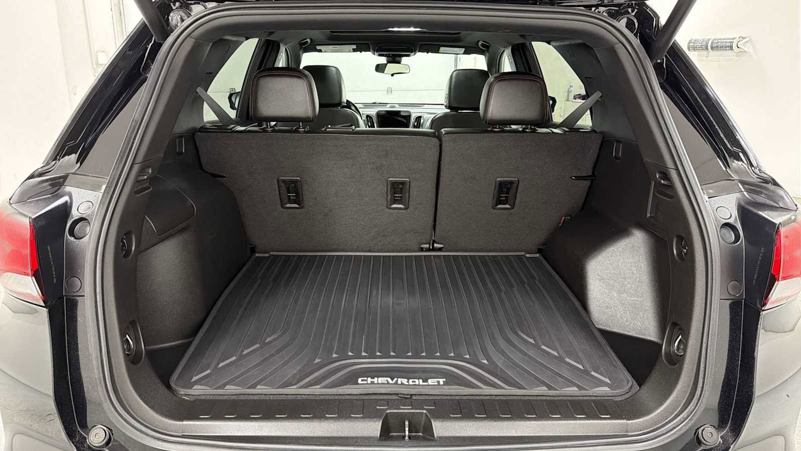 Thumbnail: 2022 Chevrolet Equinox - 28