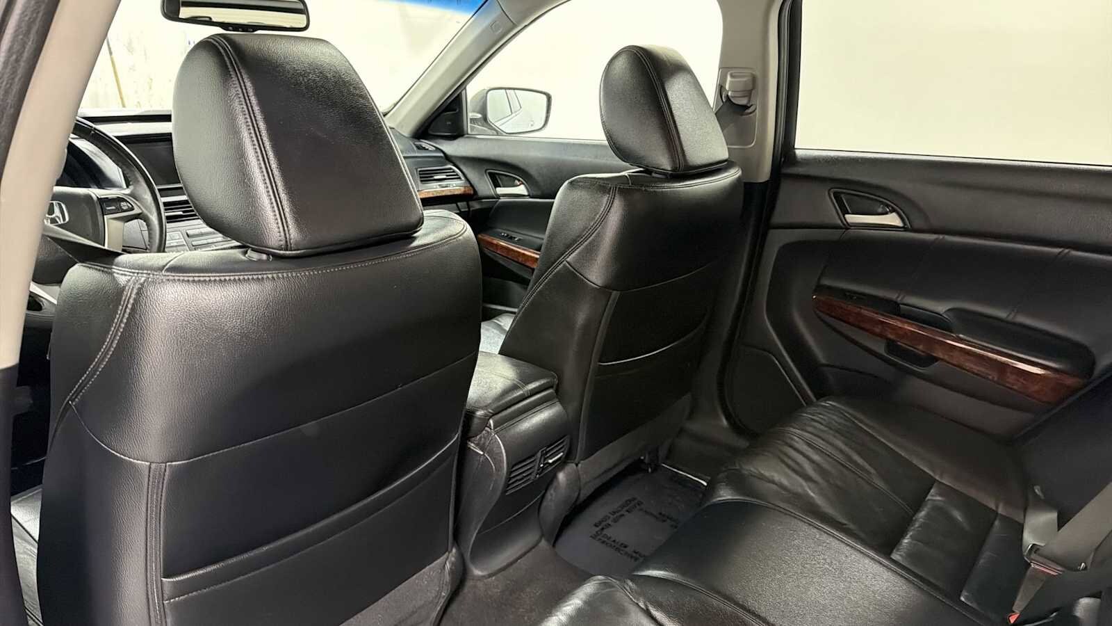 Thumbnail: 2011 Honda Accord Crosstour - 26