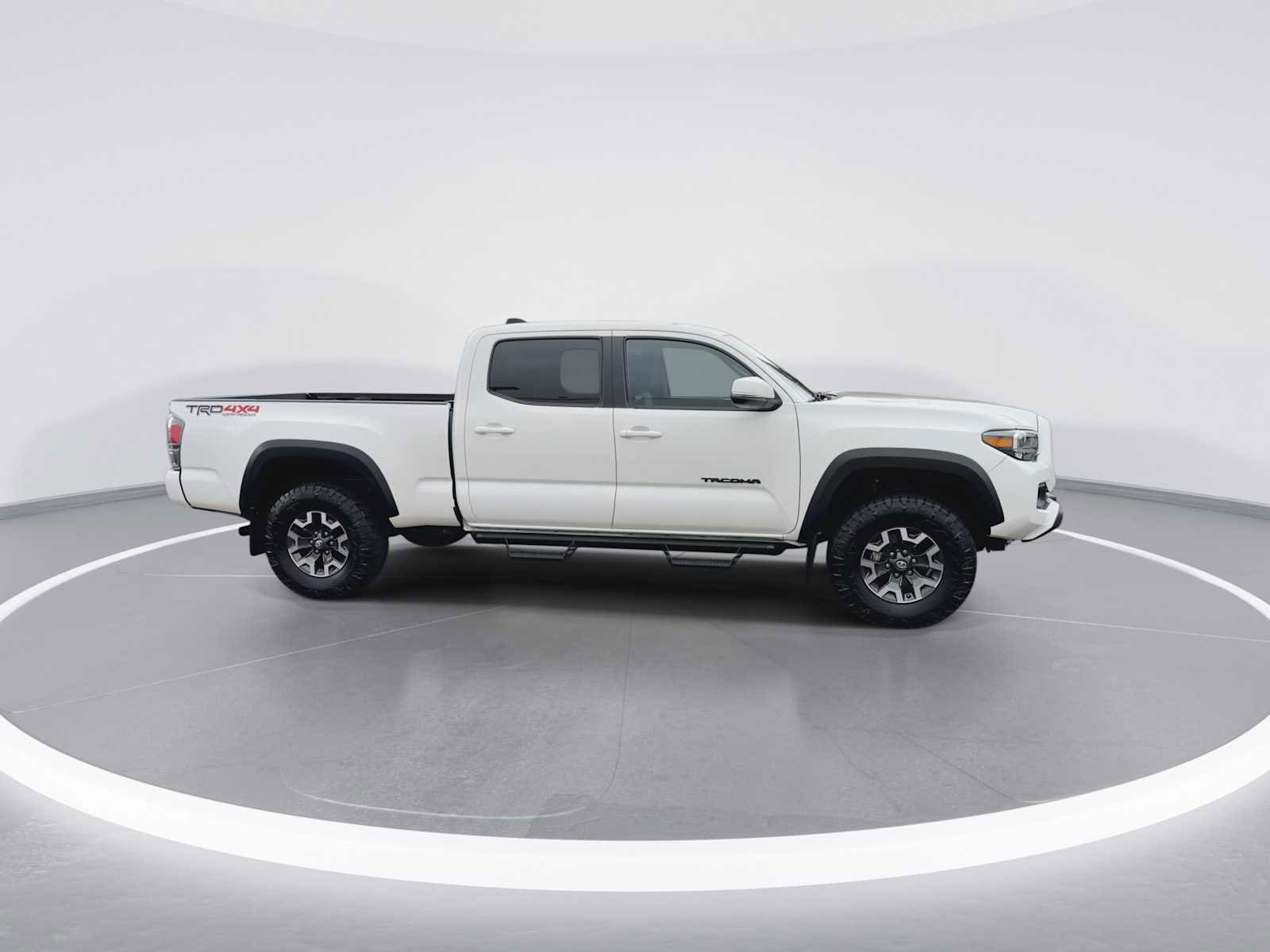 Thumbnail: 2023 Toyota Tacoma - 9