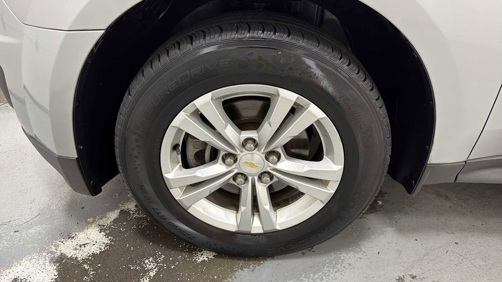 Thumbnail: 2013 Chevrolet Equinox - 10