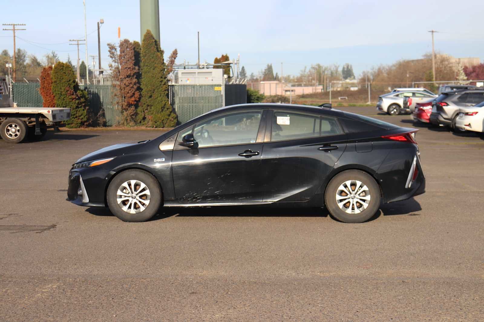 Thumbnail: 2022 Toyota Prius Prime - 8