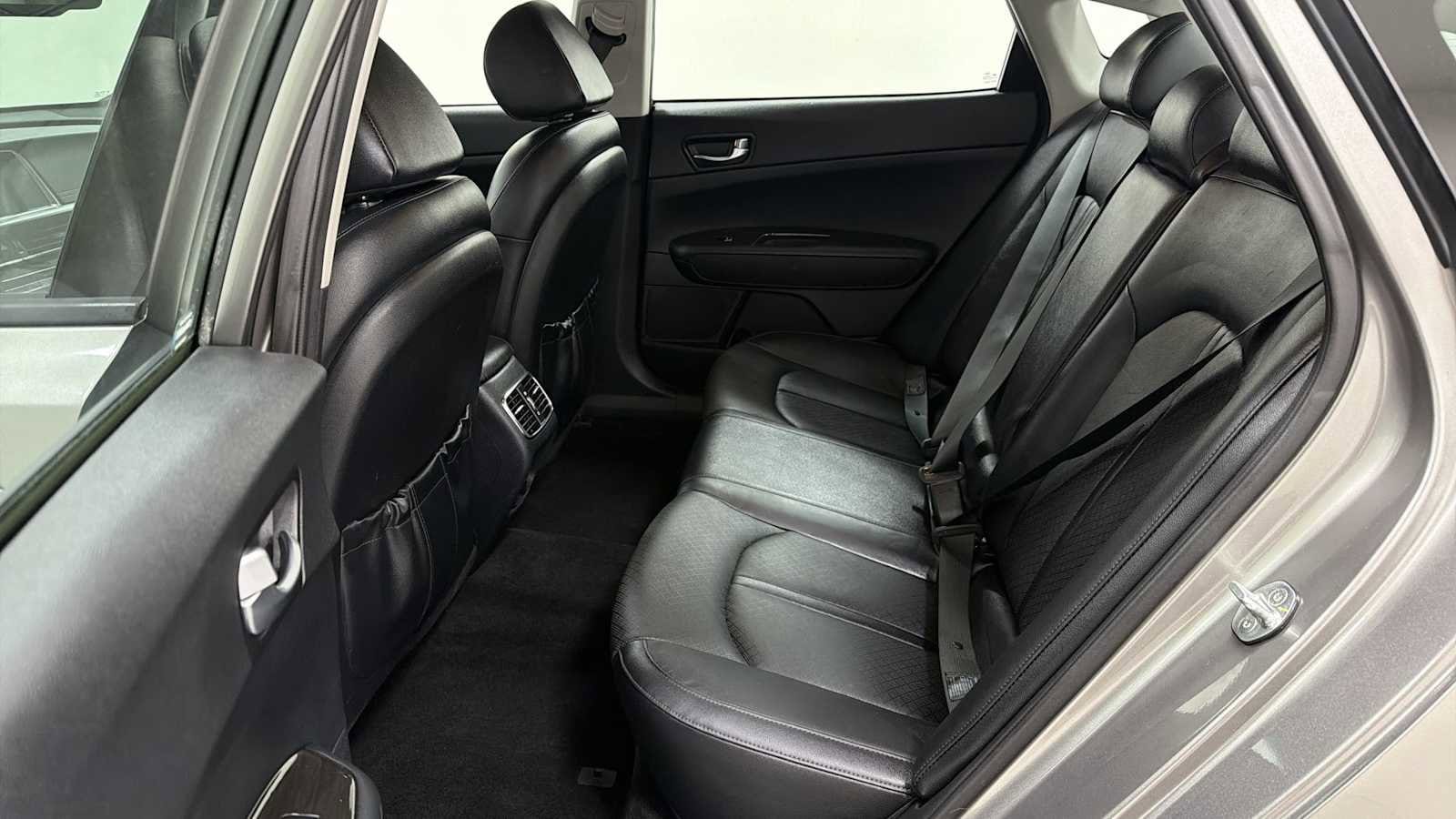 Thumbnail: 2019 Kia Optima - 23