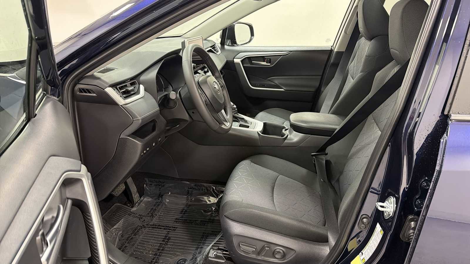 Thumbnail: 2025 Toyota RAV4 - 13