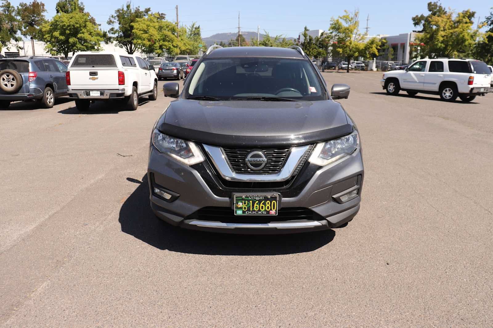 Used 2019 Nissan Rogue SL with VIN 5N1AT2MT9KC762042 for sale in Springfield, OR