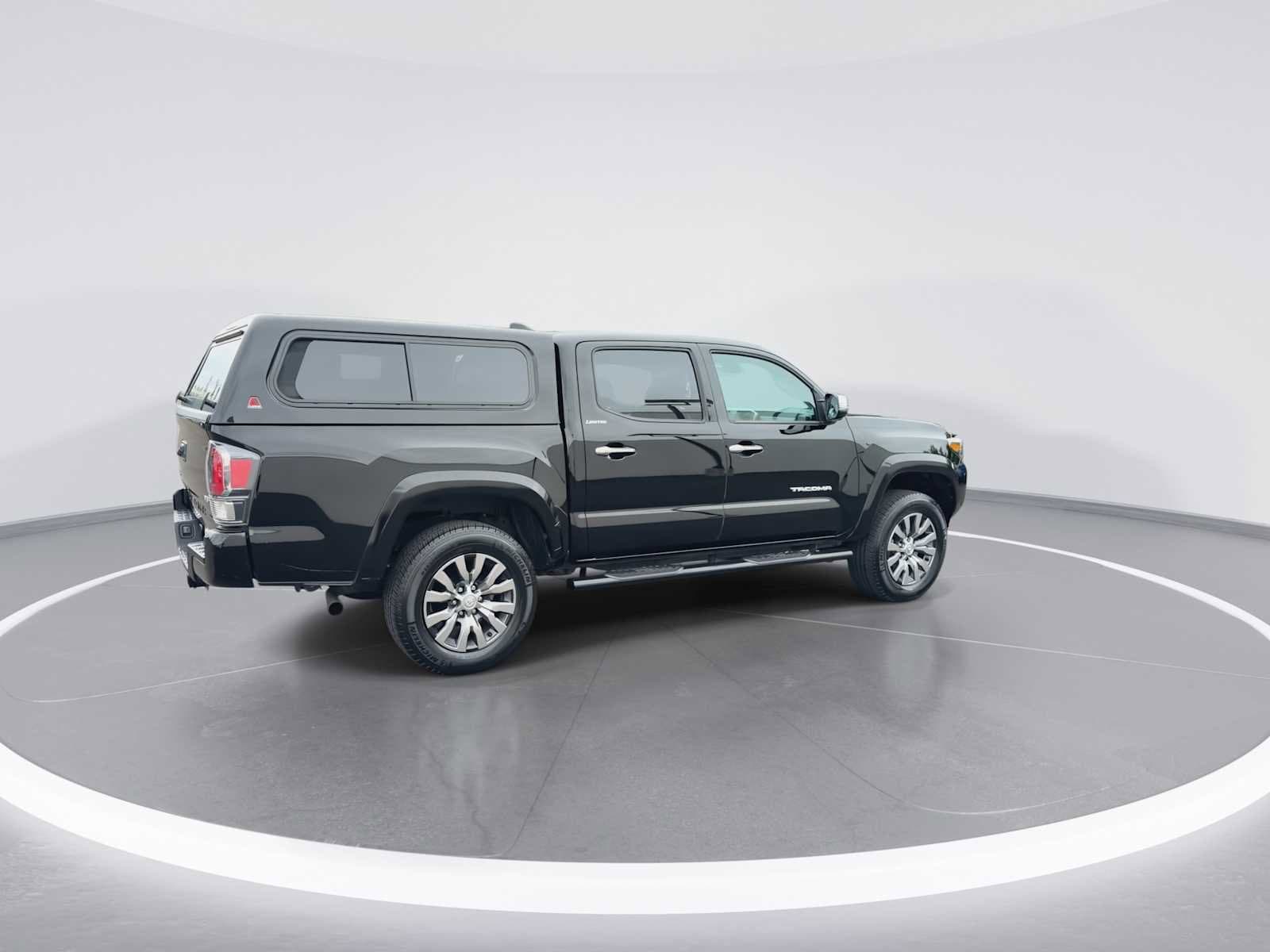 Thumbnail: 2023 Toyota Tacoma - 8