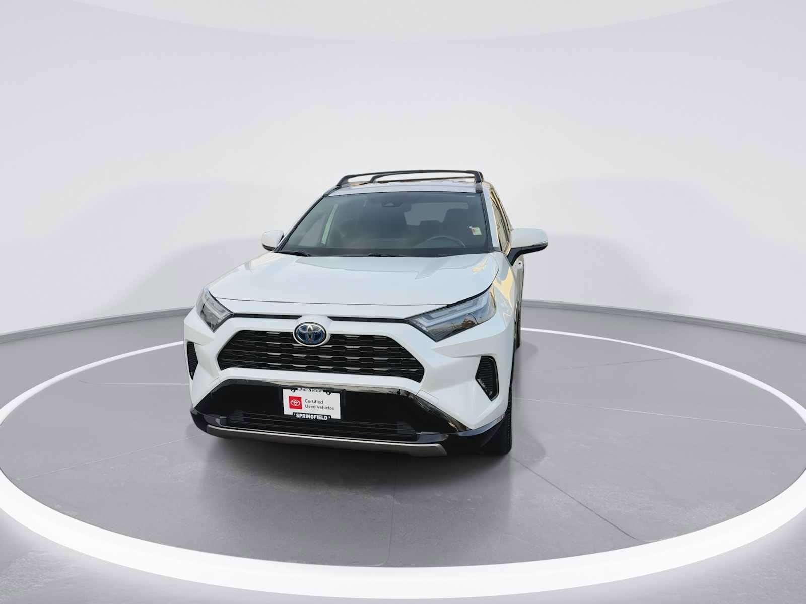 Thumbnail: 2022 Toyota RAV4 - 3