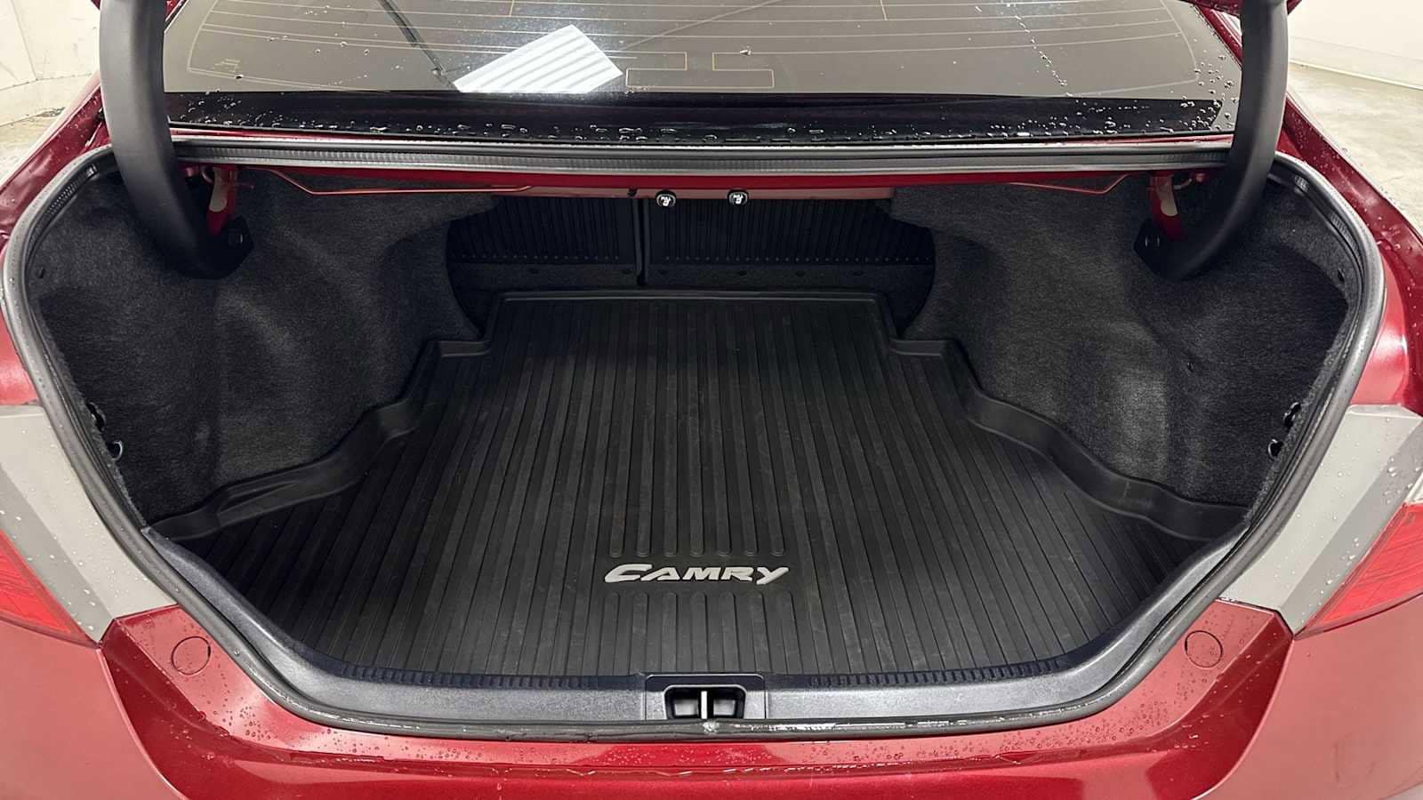 Thumbnail: 2017 Toyota Camry - 27