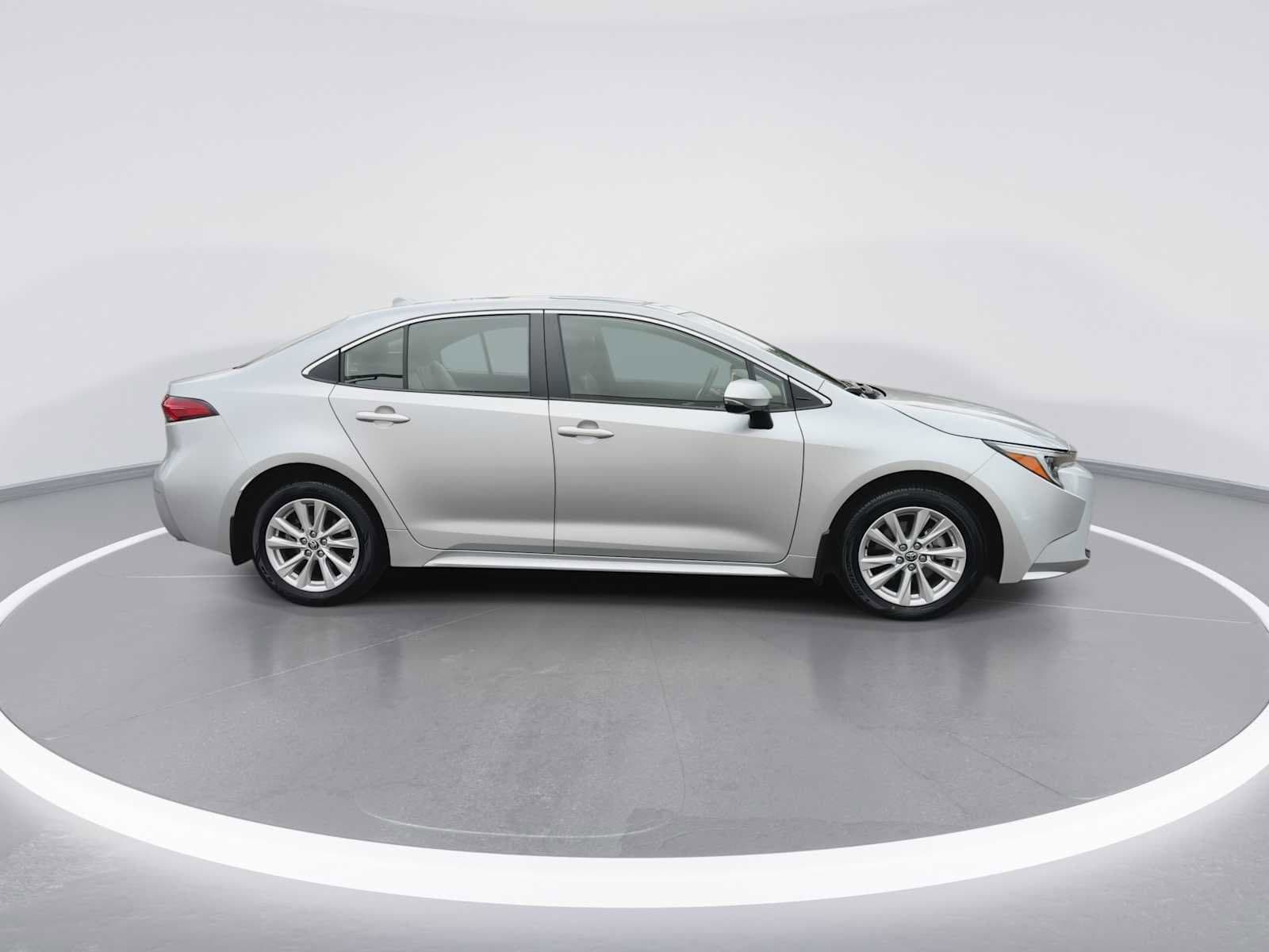 Thumbnail: 2024 Toyota Corolla - 9