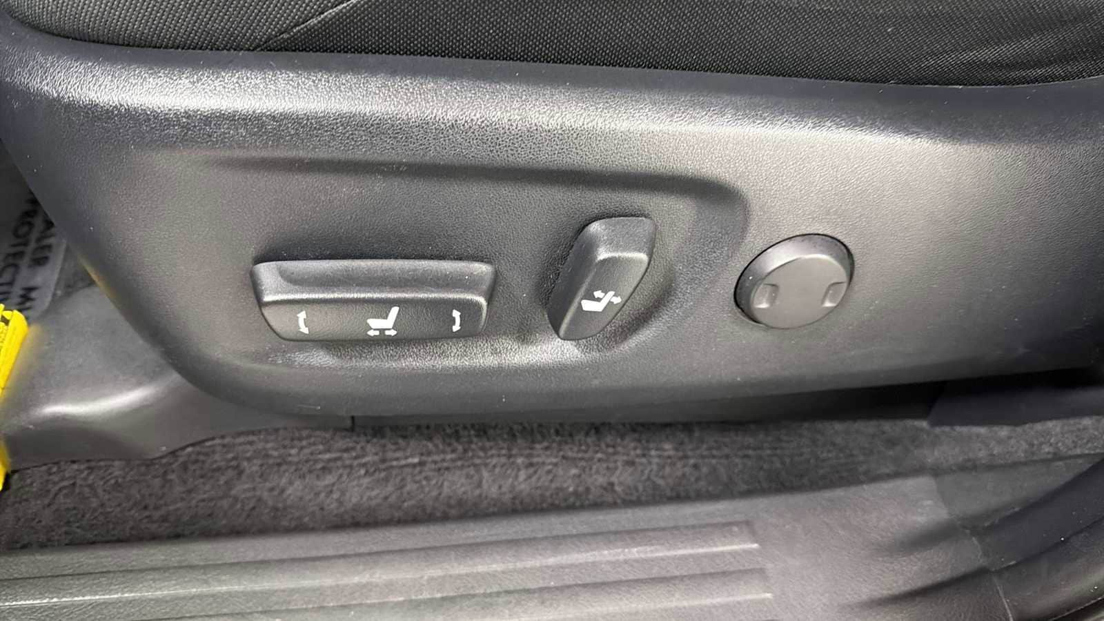 Thumbnail: 2023 Toyota 4Runner - 14