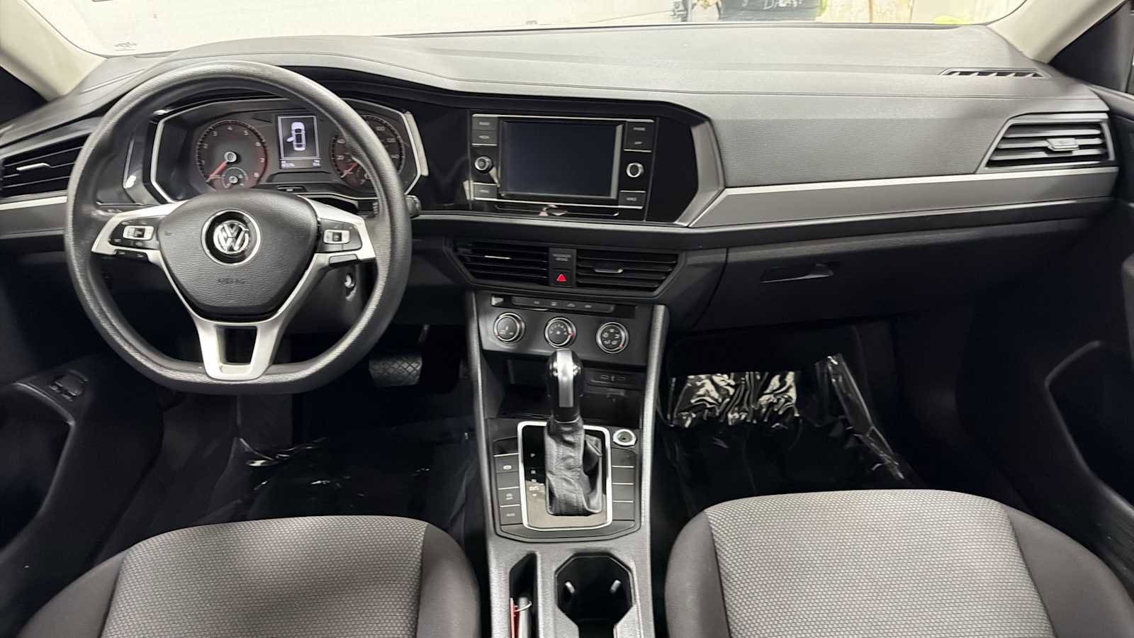 Thumbnail: 2021 Volkswagen Jetta - 24