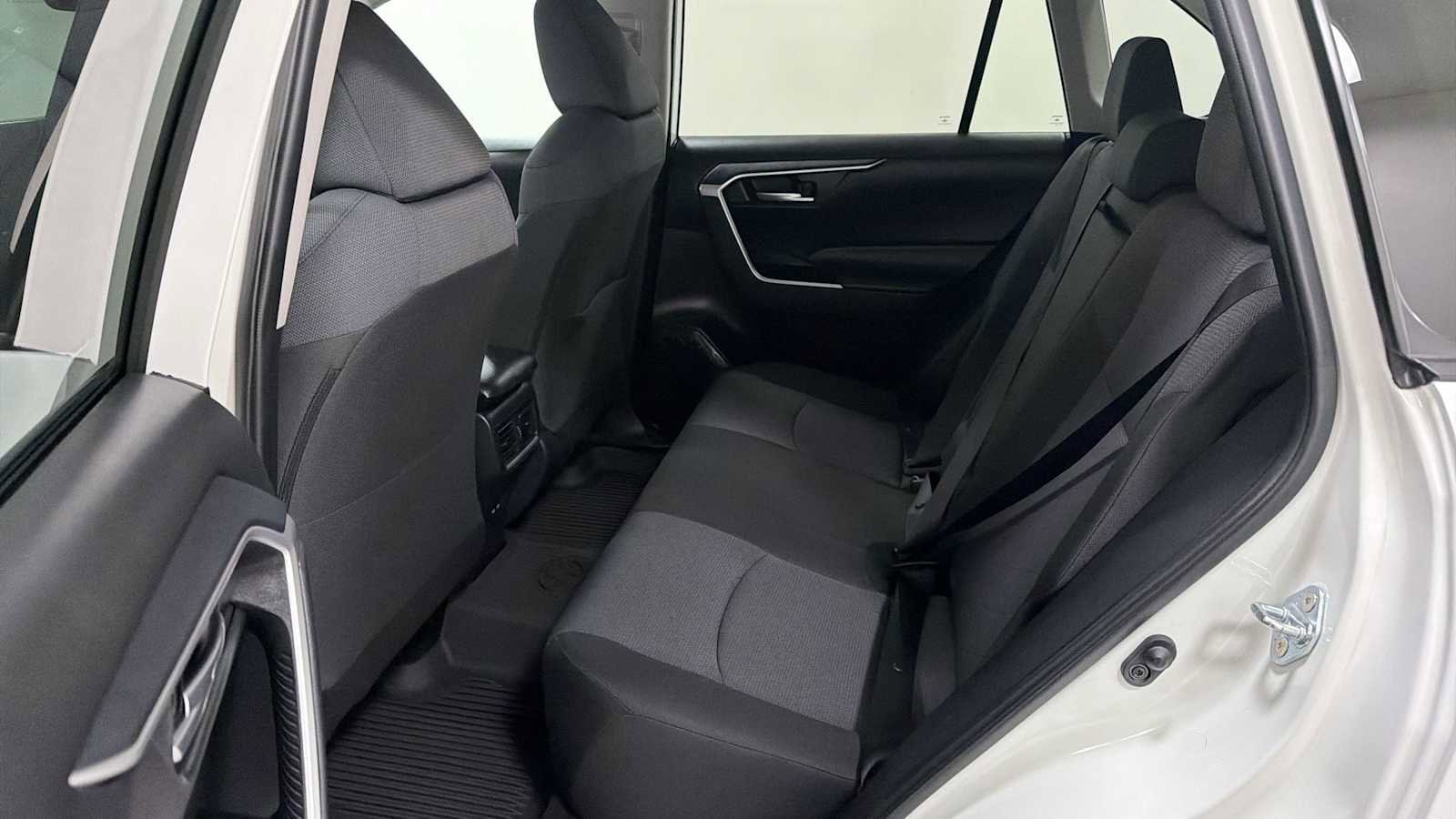 Thumbnail: 2025 Toyota RAV4 - 24