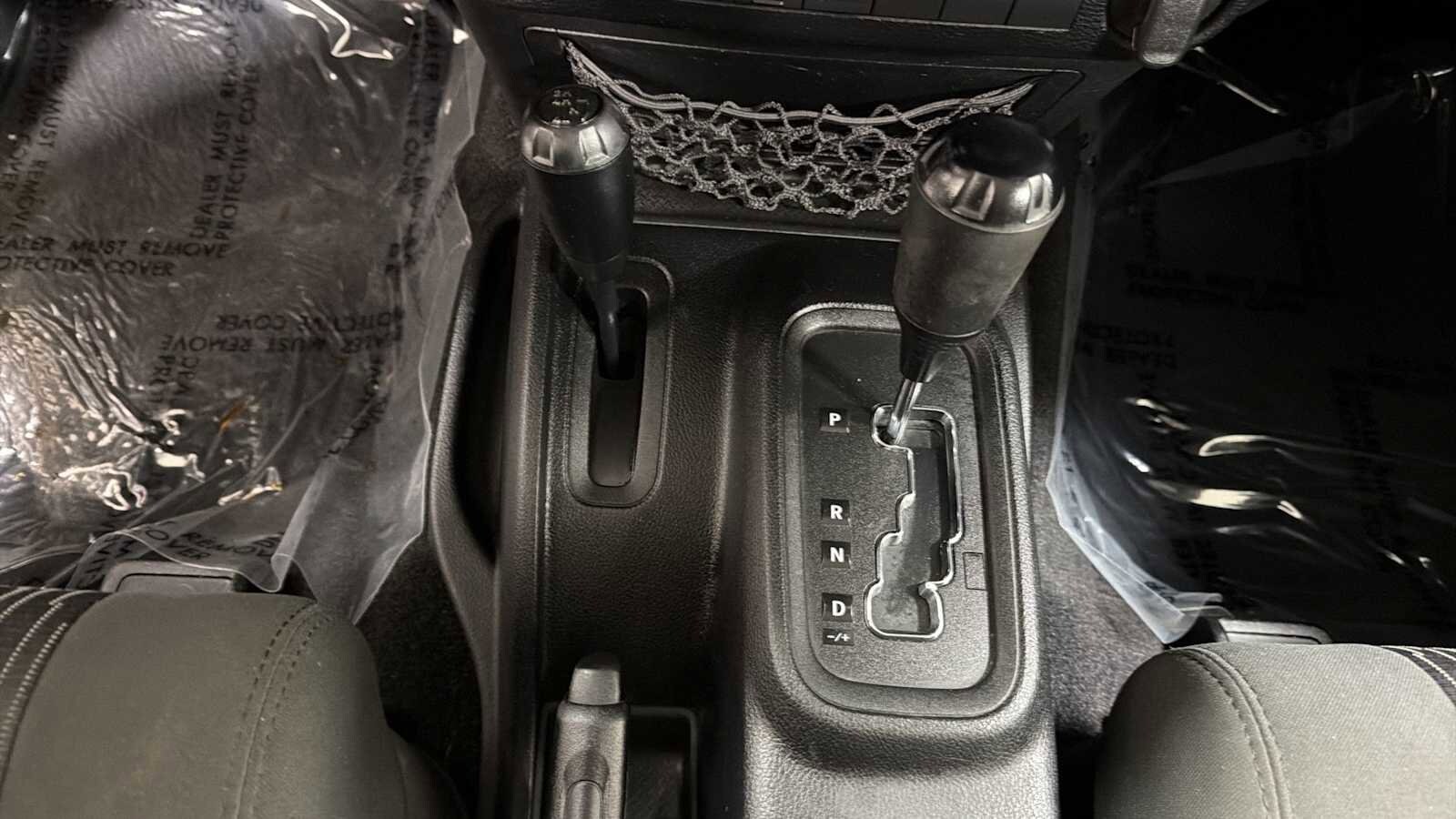 Thumbnail: 2012 Jeep Wrangler - 20