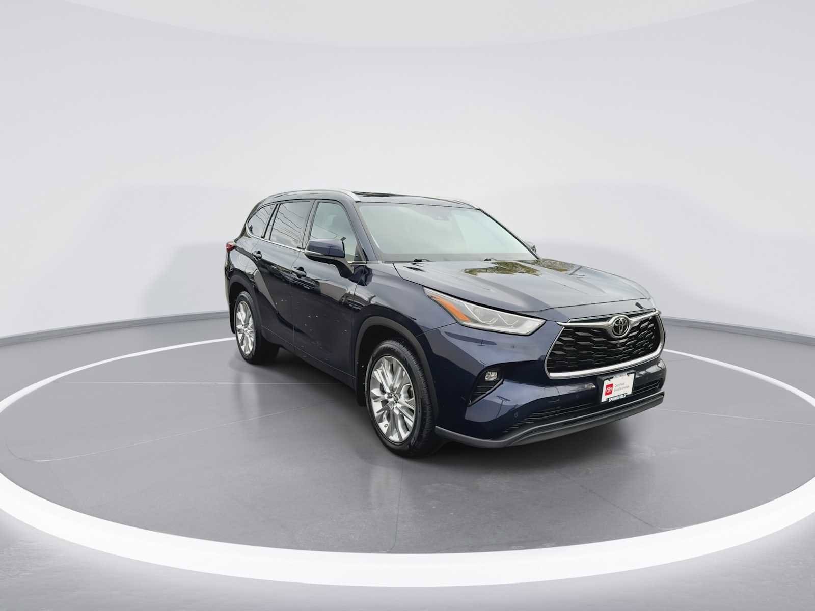 Thumbnail: 2021 Toyota Highlander - 2