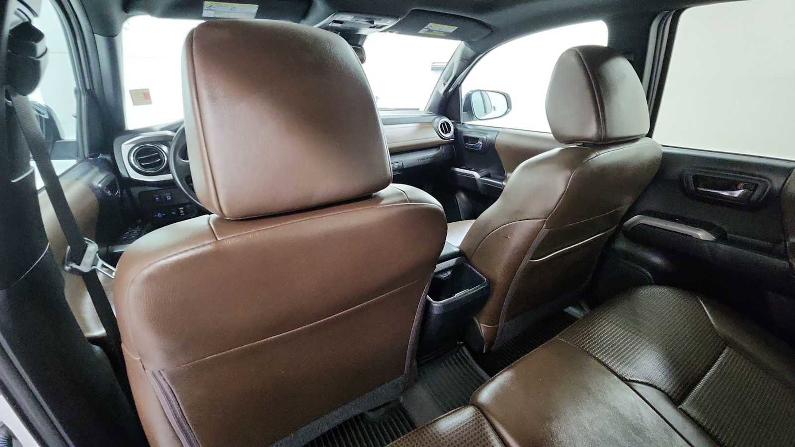 Thumbnail: 2021 Toyota Tacoma - 26