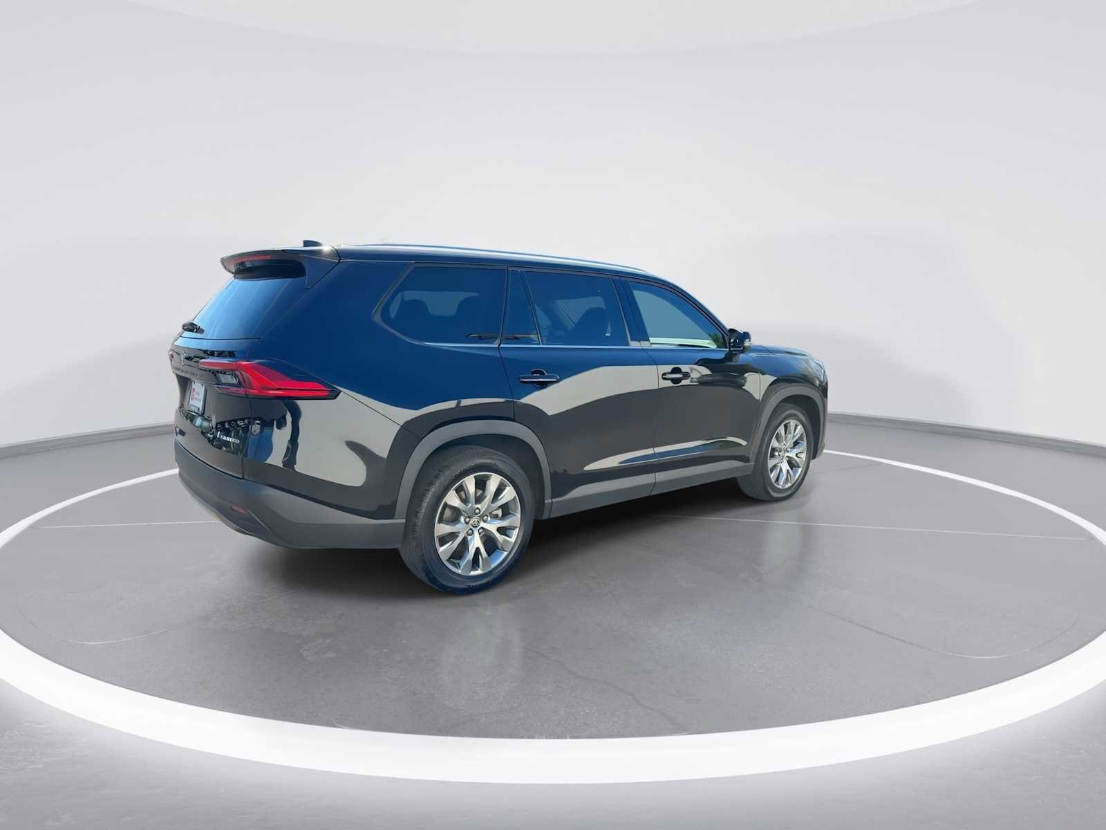 2024 Toyota Grand Highlander Limited 8
