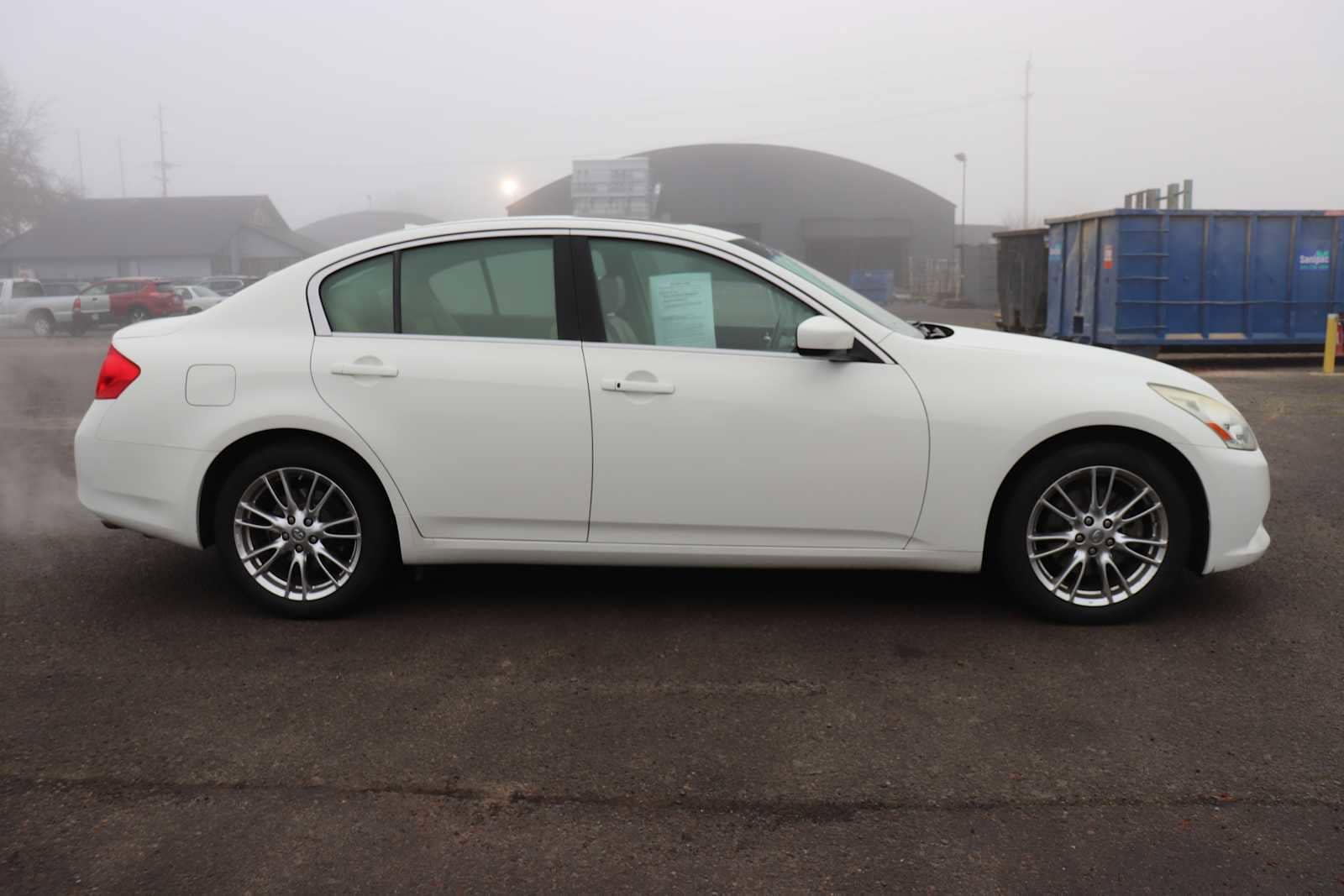 Thumbnail: 2010 INFINITI G37 - 4