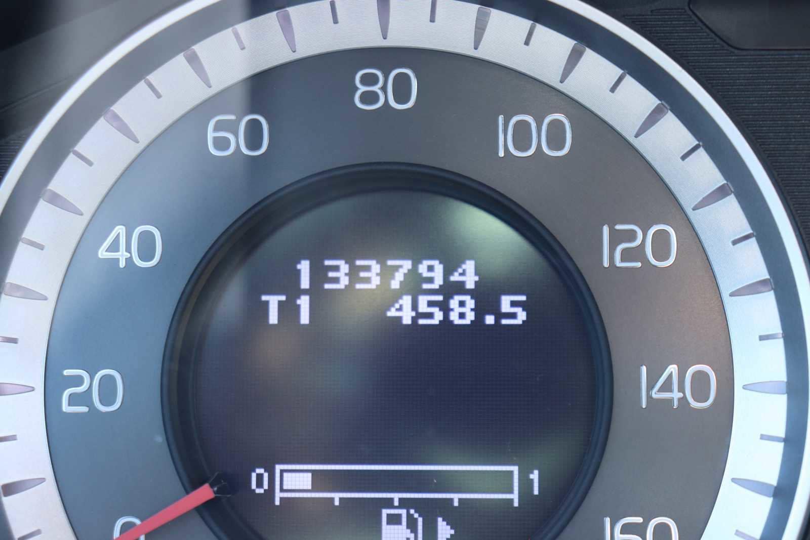 2012 Volvo S80  11