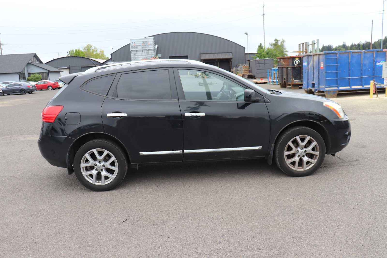 Thumbnail: 2012 Nissan Rogue - 4