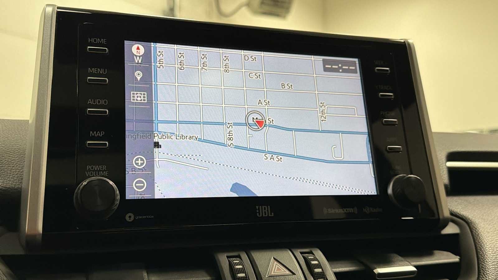 Thumbnail: 2019 Toyota RAV4 - 20