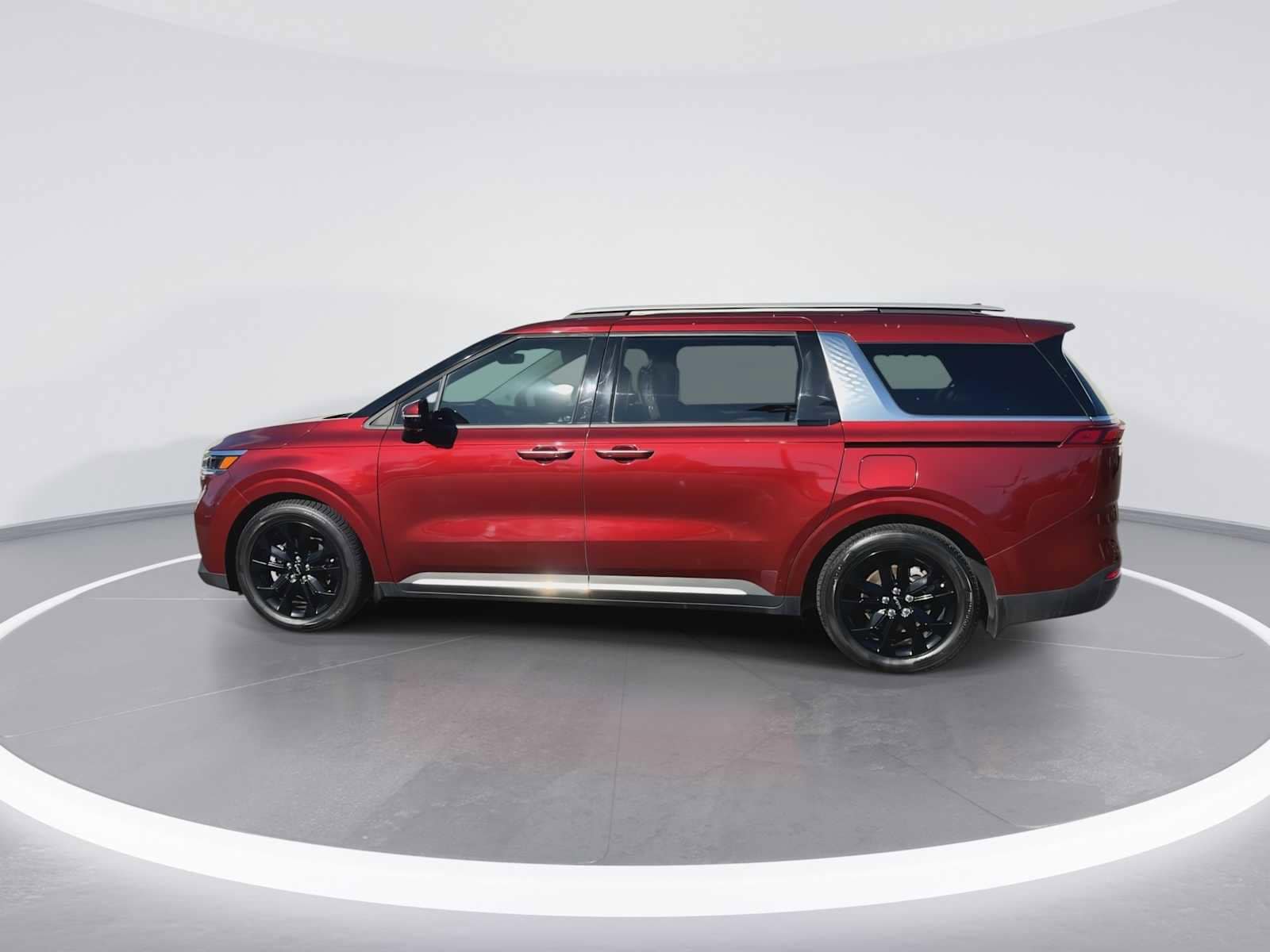 Thumbnail: 2022 Kia Carnival - 5