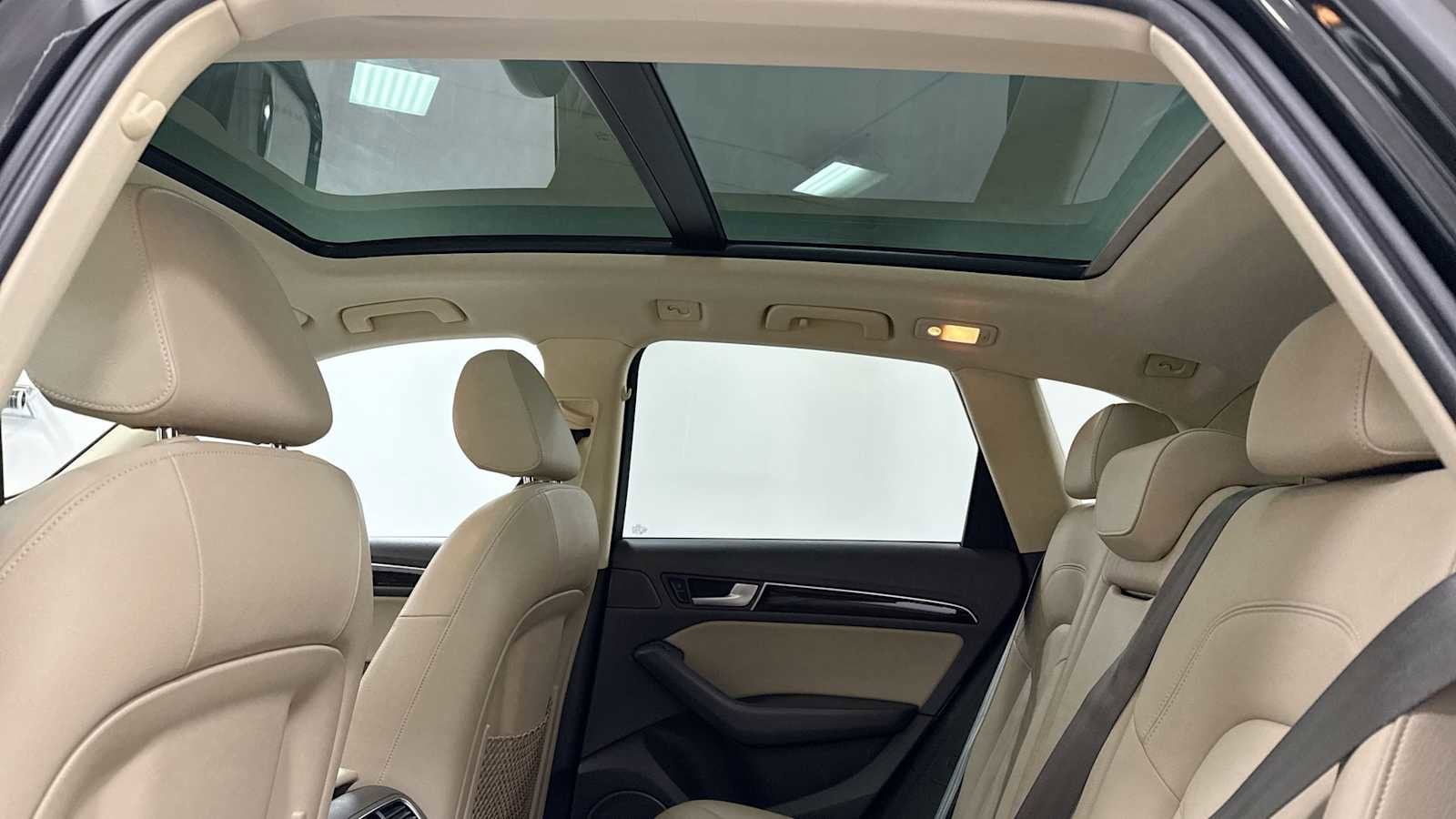 Thumbnail: 2014 Audi Q5 - 24