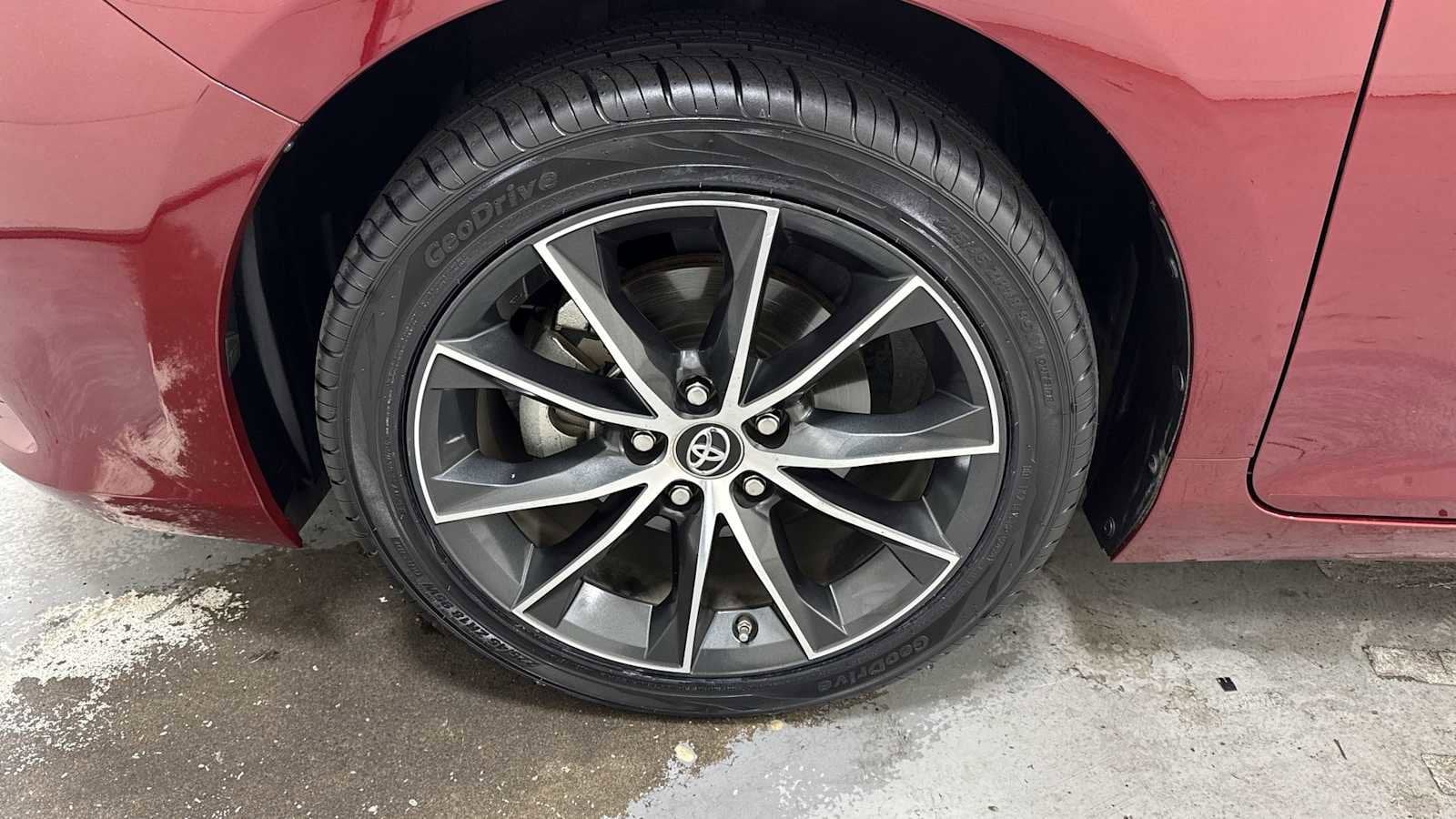 Thumbnail: 2017 Toyota Camry - 10