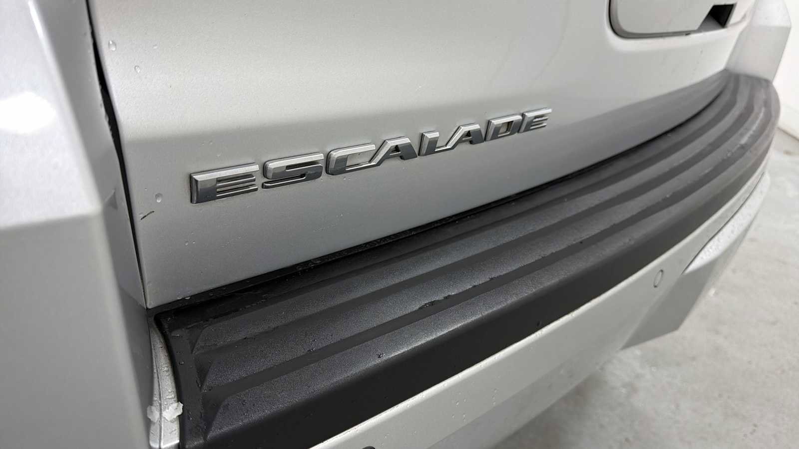 Thumbnail: 2016 Cadillac Escalade - 30