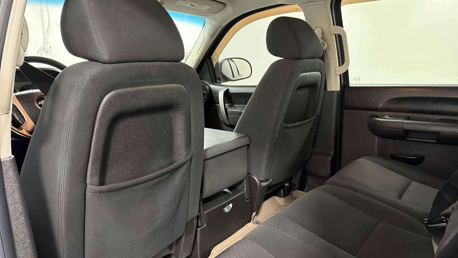 Thumbnail: 2012 Chevrolet Silverado 1500 - 24