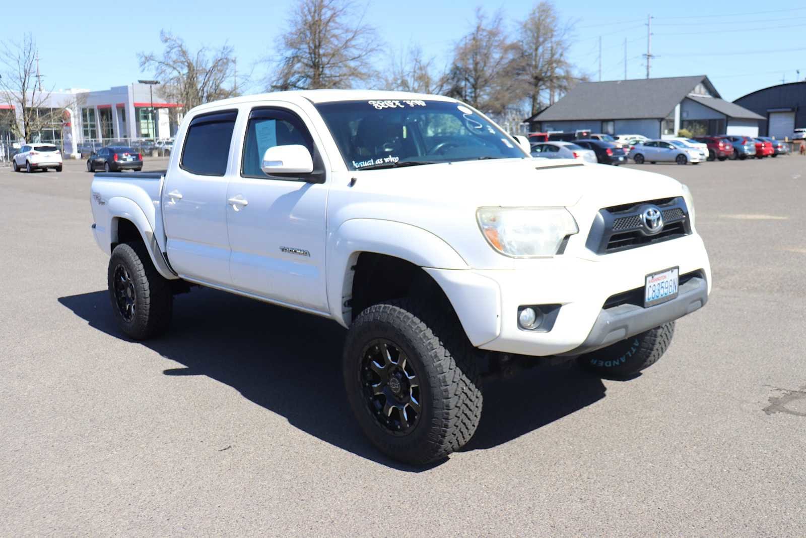 Thumbnail: 2013 Toyota Tacoma - 3