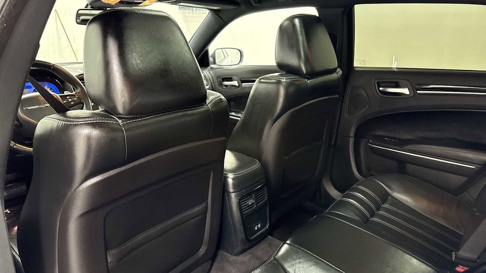 Thumbnail: 2017 Chrysler 300 - 26