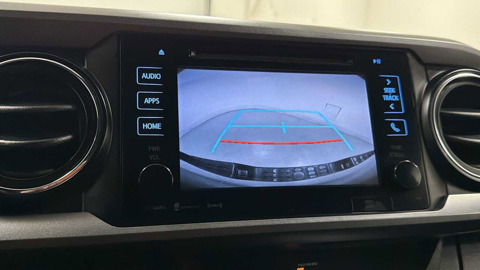 Thumbnail: 2018 Toyota Tacoma - 19