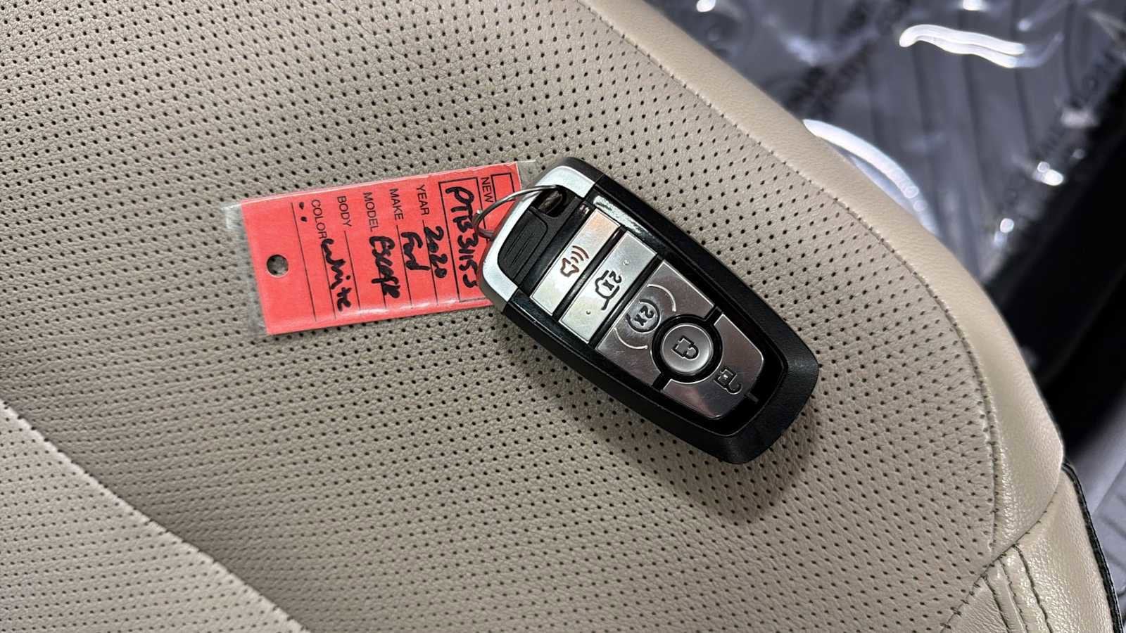 Thumbnail: 2020 Ford Escape - 32