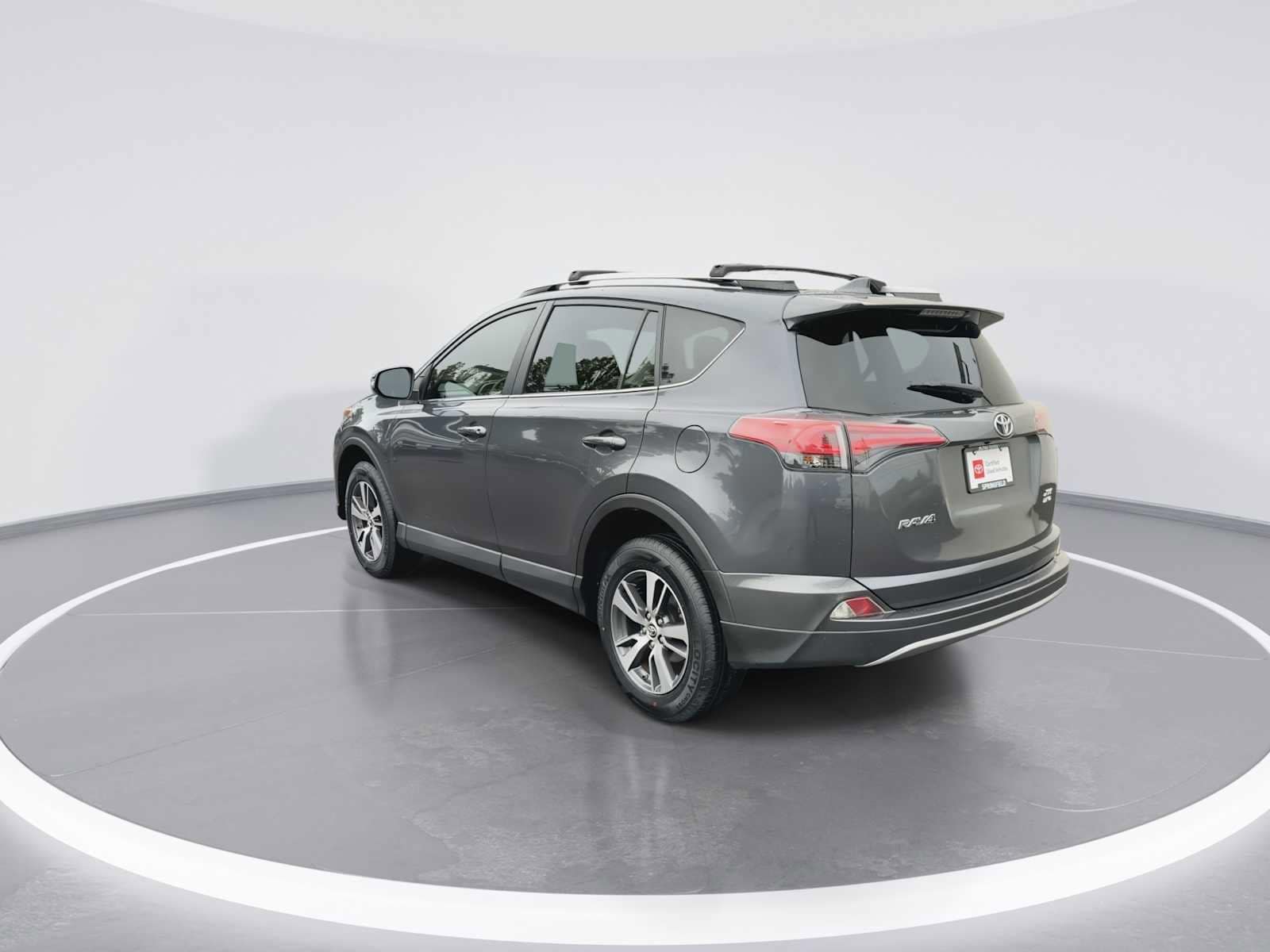 Thumbnail: 2018 Toyota RAV4 - 6