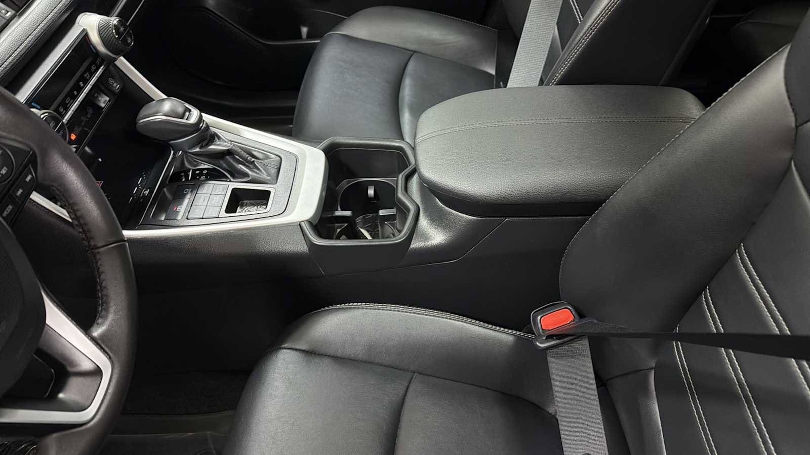 Thumbnail: 2024 Toyota RAV4 - 23