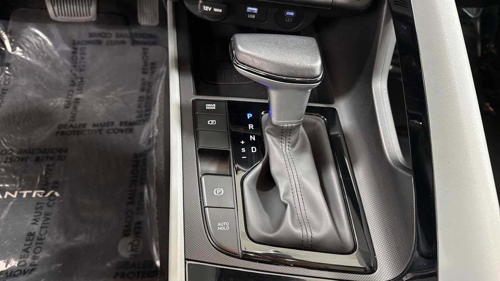 Thumbnail: 2025 Hyundai Elantra - 22