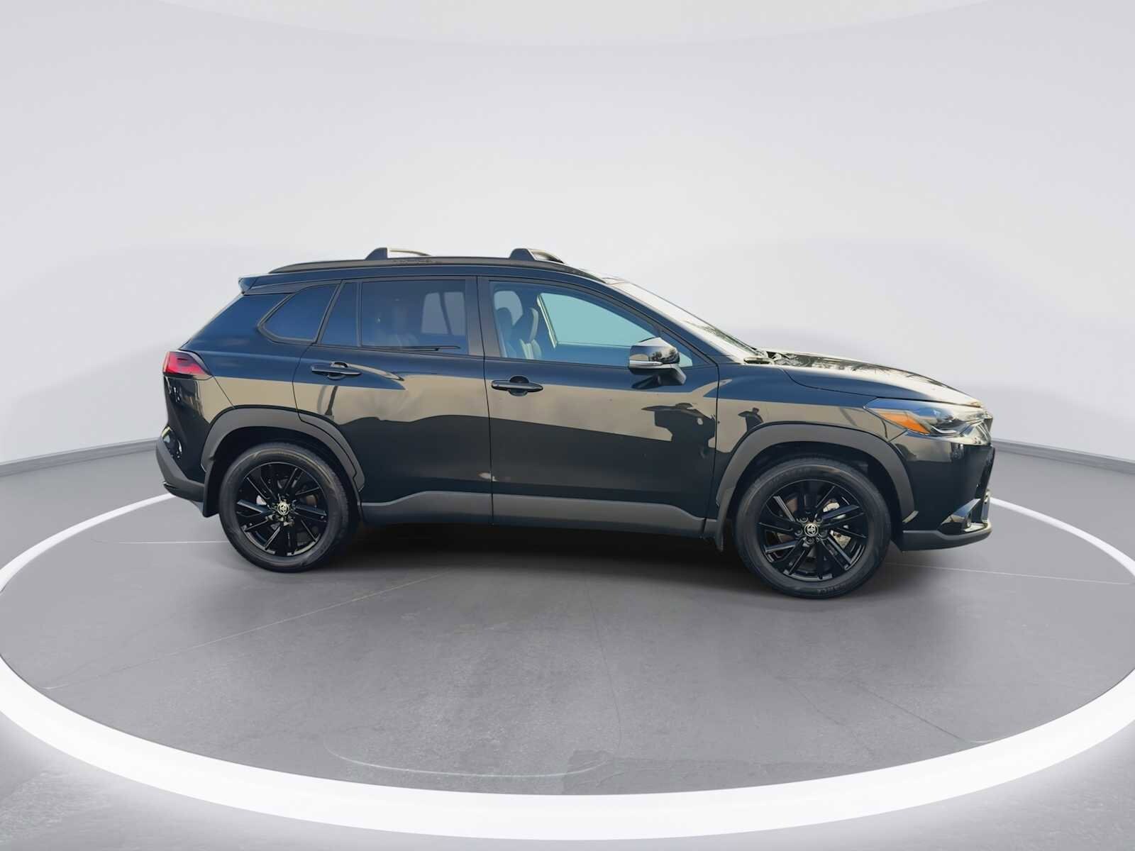 Thumbnail: 2025 Toyota Corolla Cross - 9