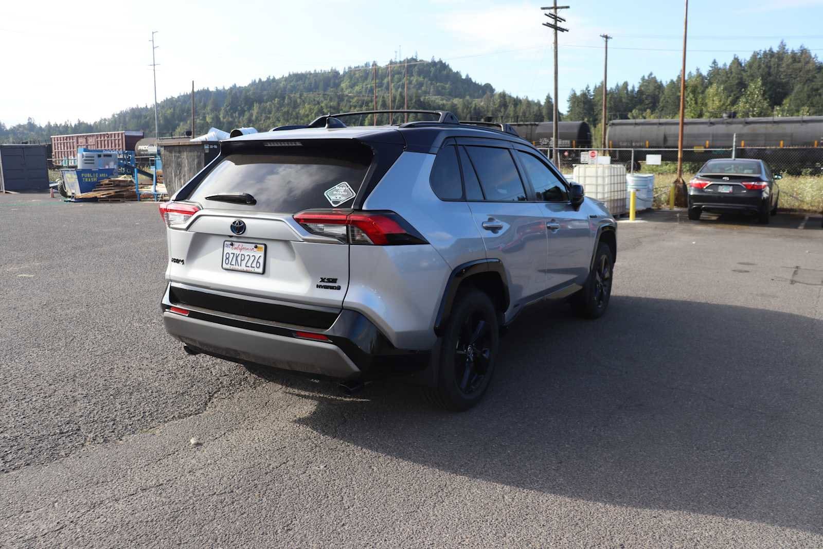 Thumbnail: 2021 Toyota RAV4 - 5
