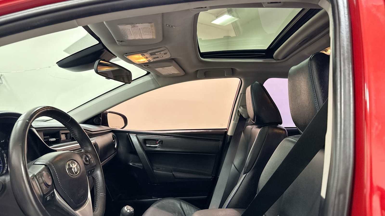 Thumbnail: 2018 Toyota Corolla - 23