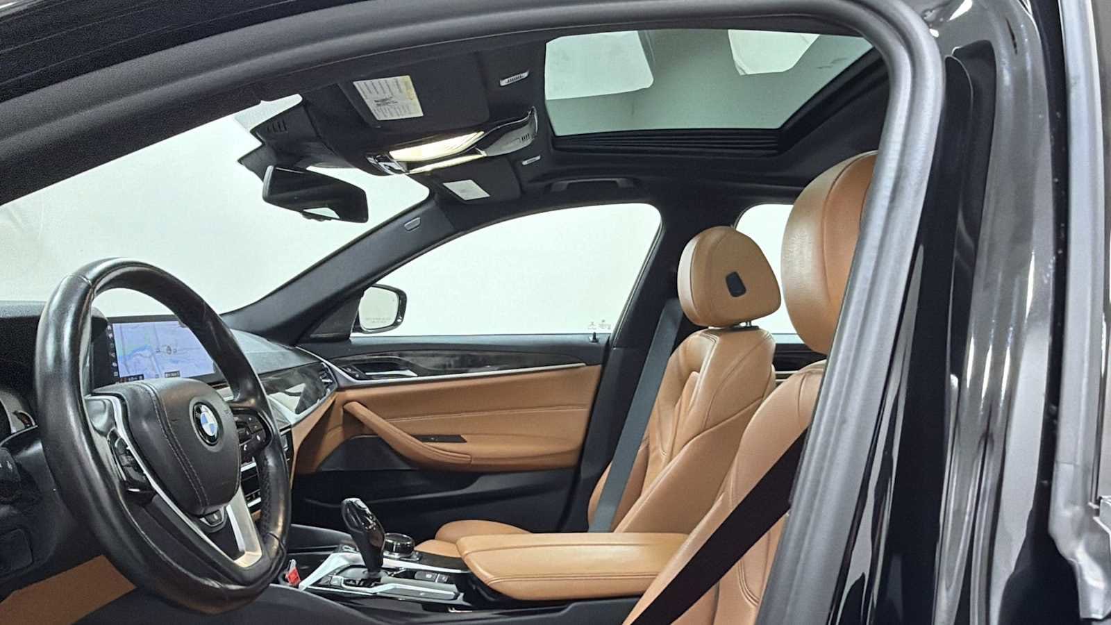 Thumbnail: 2018 BMW 5 Series - 24