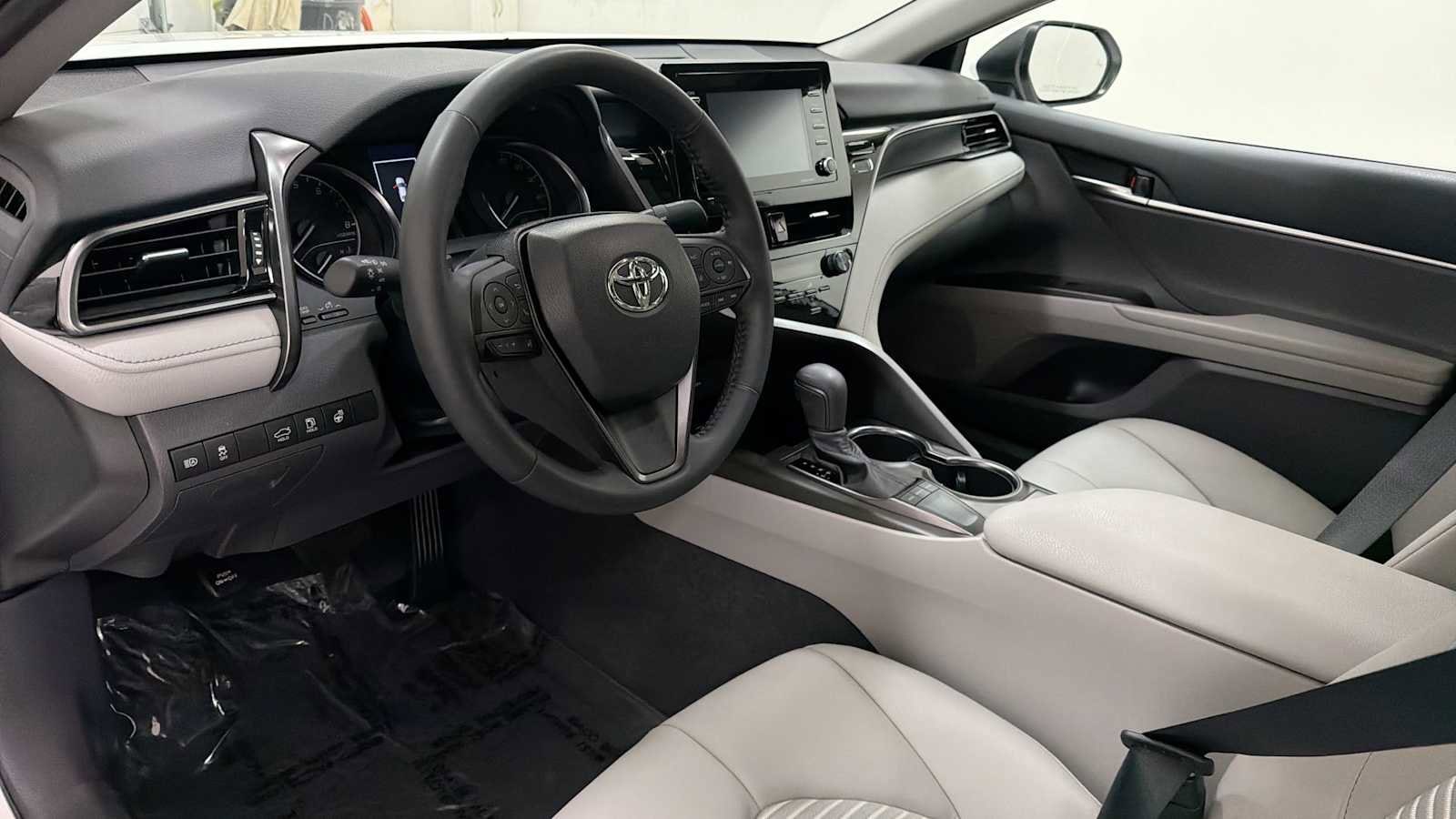 Thumbnail: 2023 Toyota Camry - 12