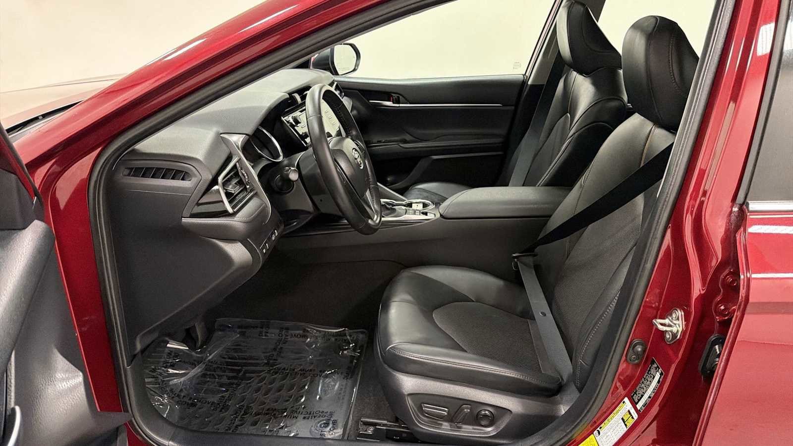 Thumbnail: 2020 Toyota Camry - 13