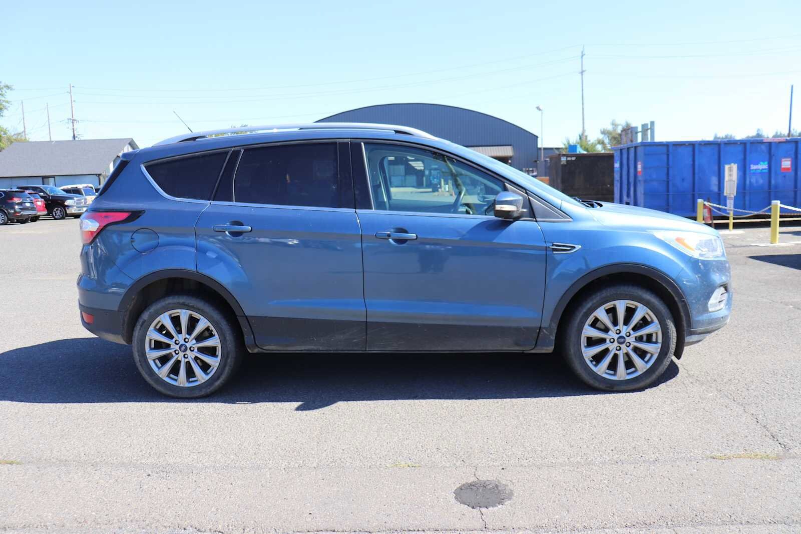 2018 Ford Escape Titanium photo 3