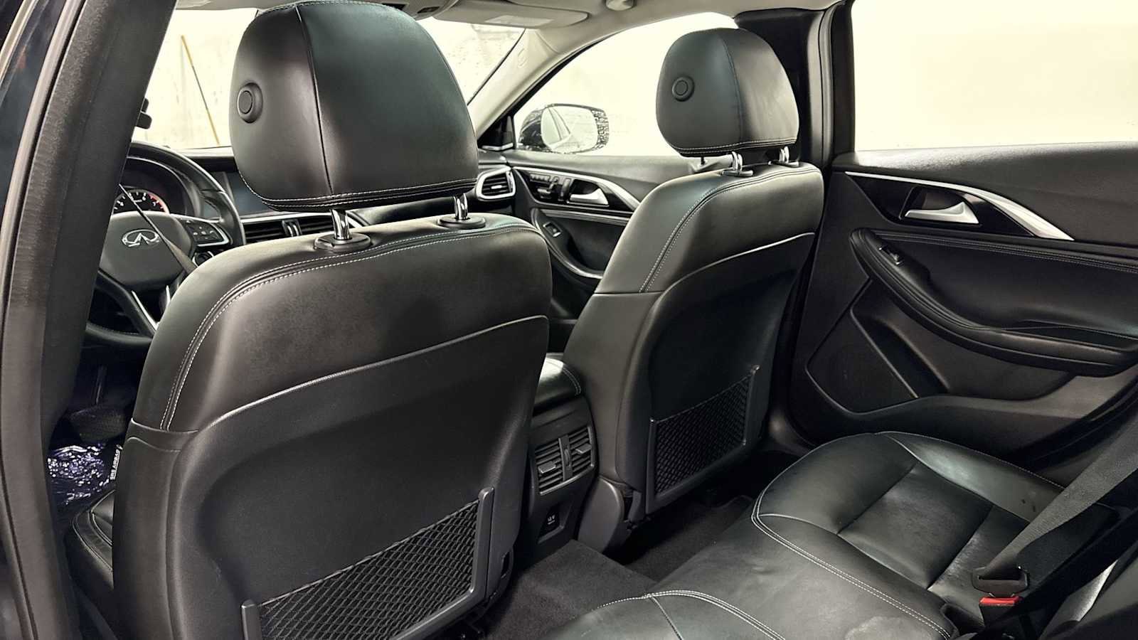 Thumbnail: 2018 INFINITI QX30 - 26