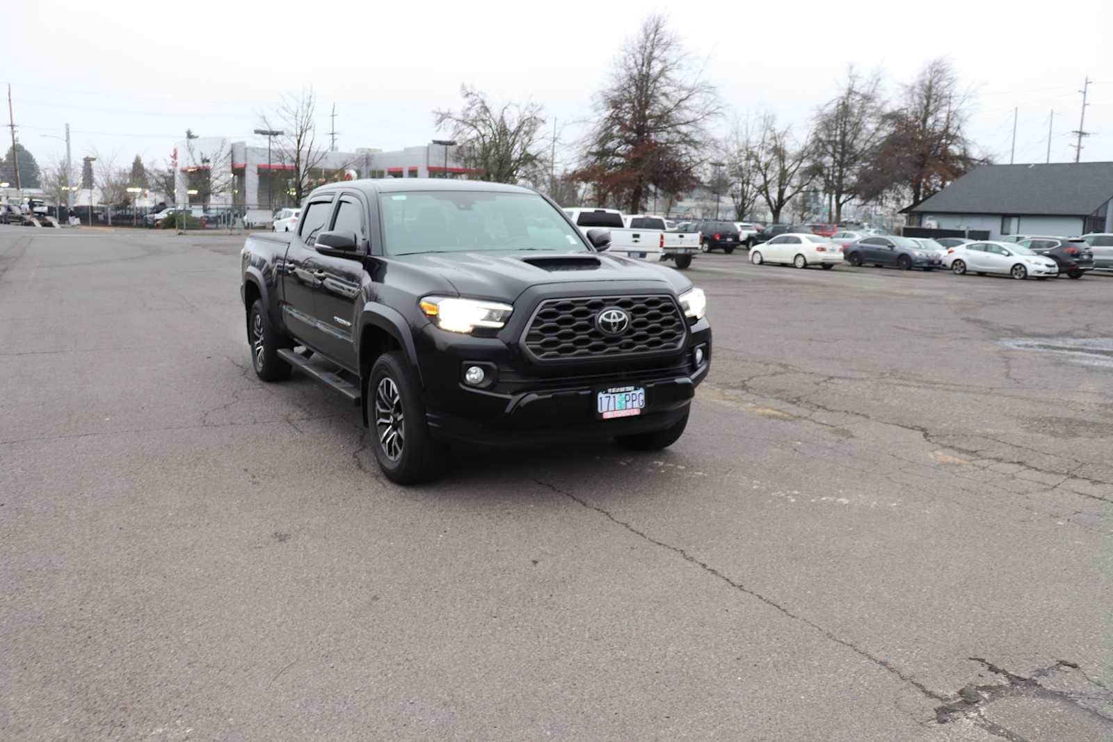 Thumbnail: 2021 Toyota Tacoma - 3