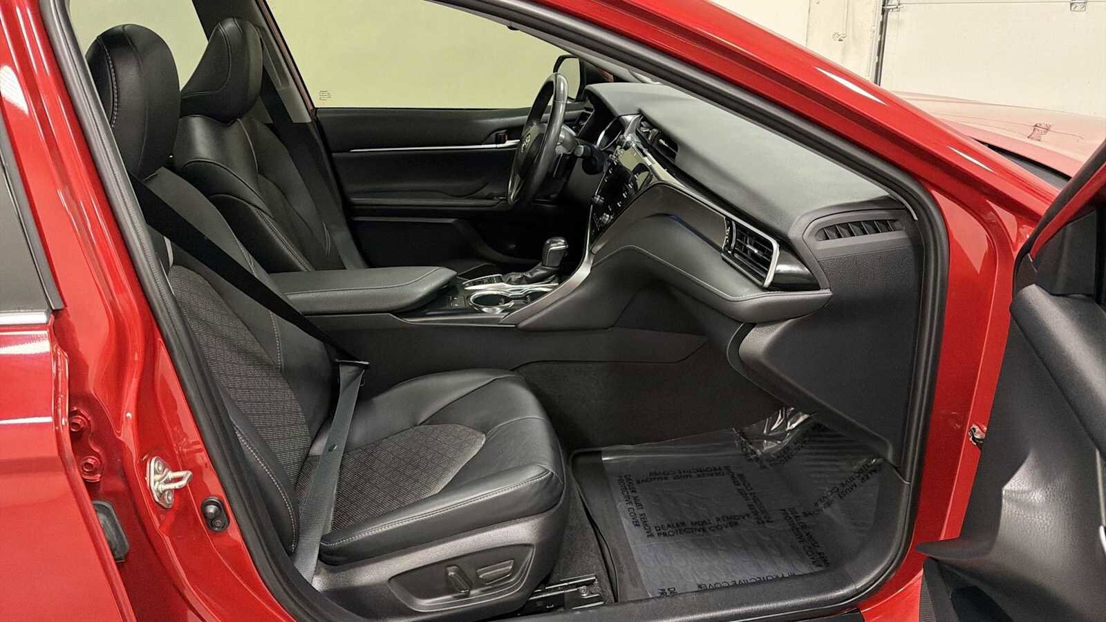 Thumbnail: 2019 Toyota Camry - 29