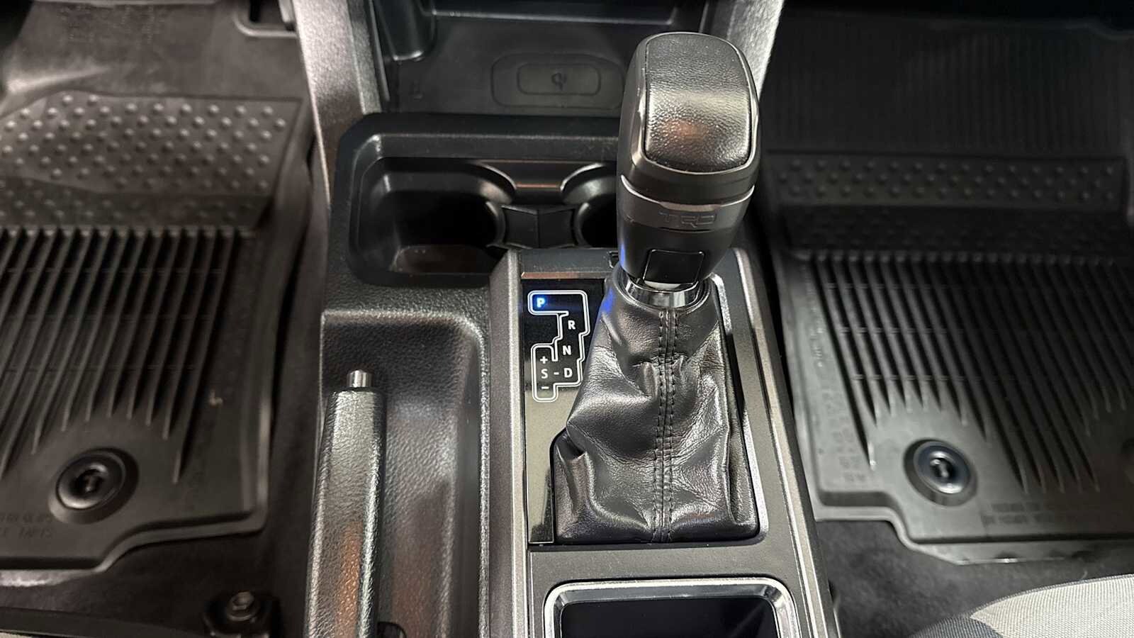 Thumbnail: 2020 Toyota Tacoma - 21