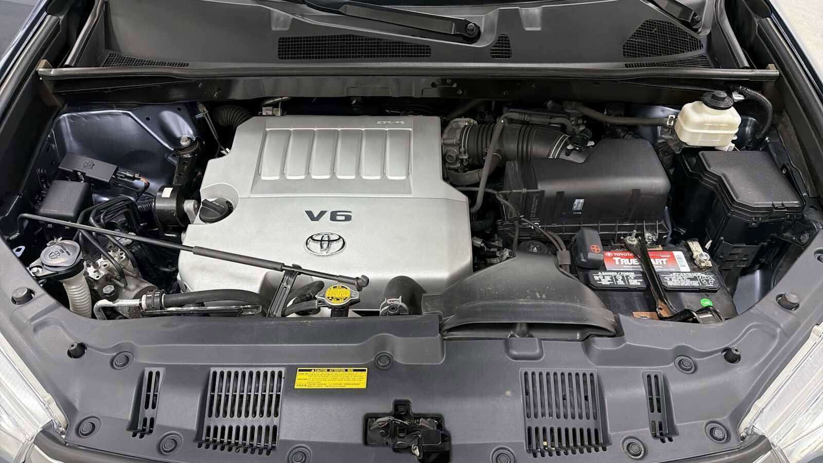 Thumbnail: 2011 Toyota Highlander - 32