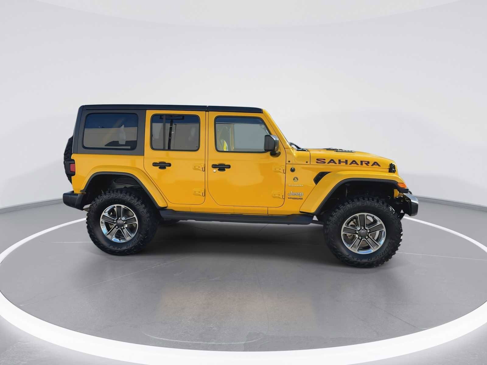 Thumbnail: 2019 Jeep Wrangler - 10