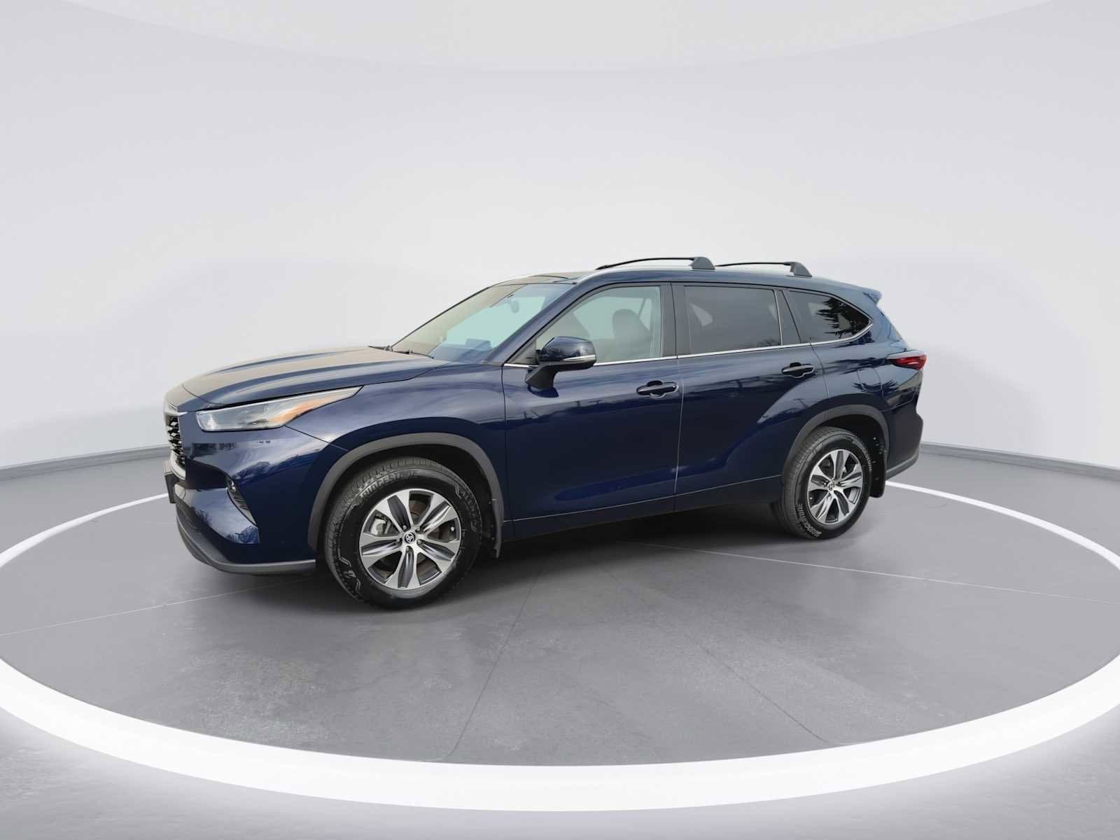 Thumbnail: 2024 Toyota Highlander - 4