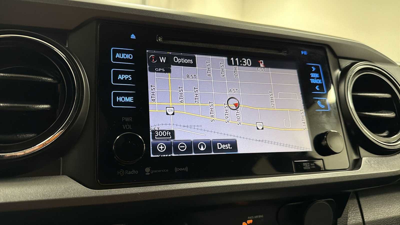 Thumbnail: 2018 Toyota Tacoma - 20